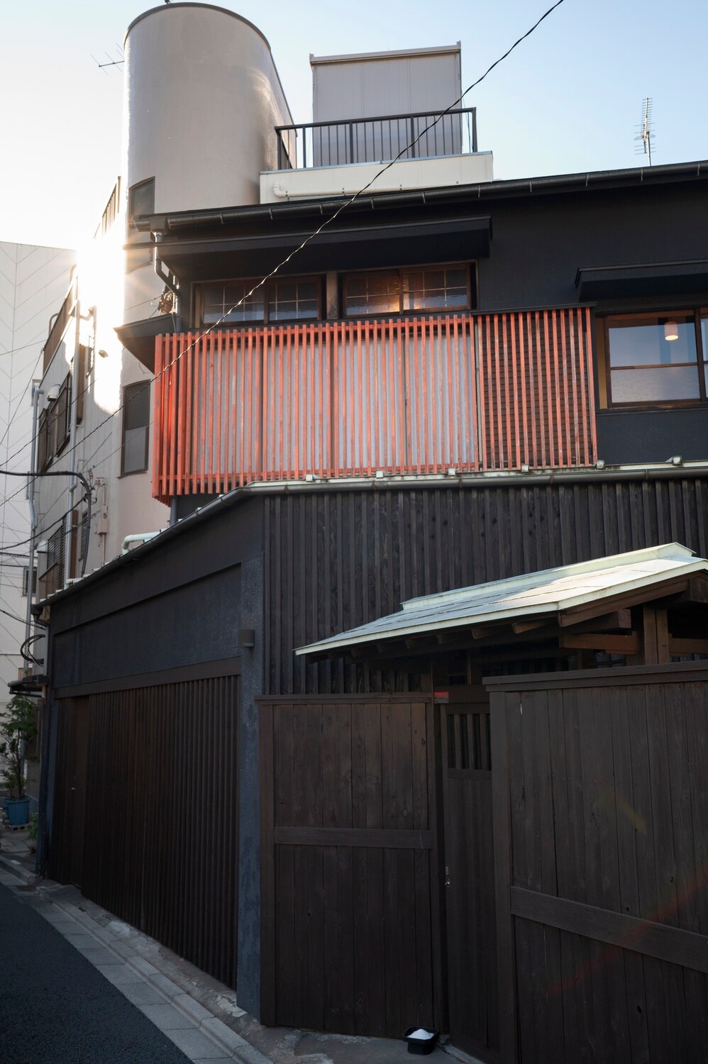 tokyo-cityscape-daytime_23-2149209861